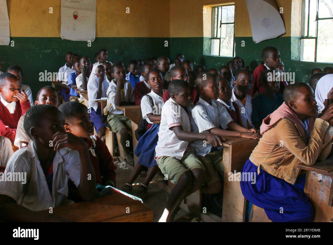 Écoliers d'une école rurale, lac Eyasi, Tanzanie Banque D'Images