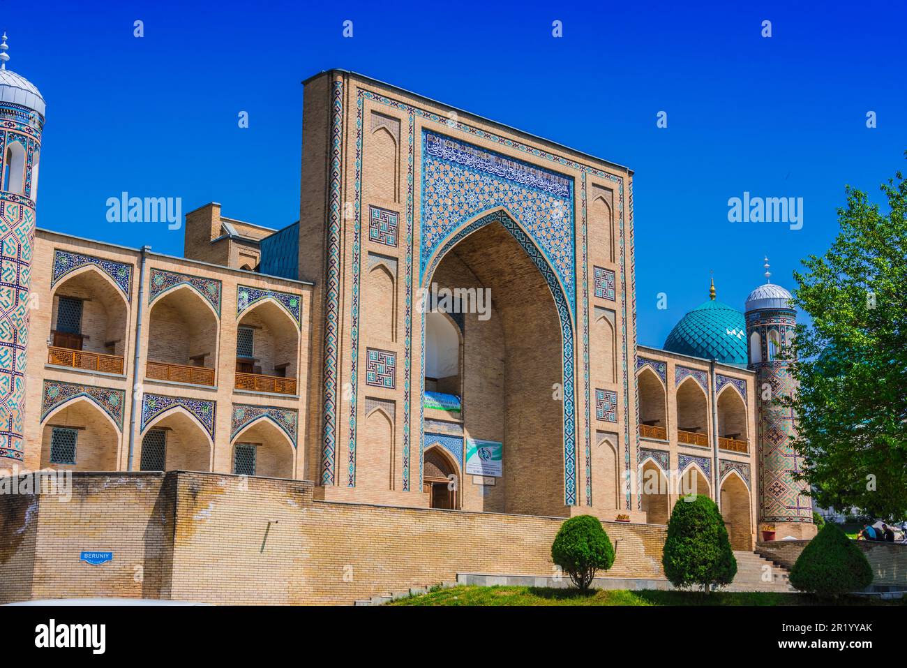 TACHKENT, OUZBÉKISTAN - 28 avril 2019 : Kukeldash Madrasa, madrasa médiéval à Tachkent, Ouzbékistan Banque D'Images