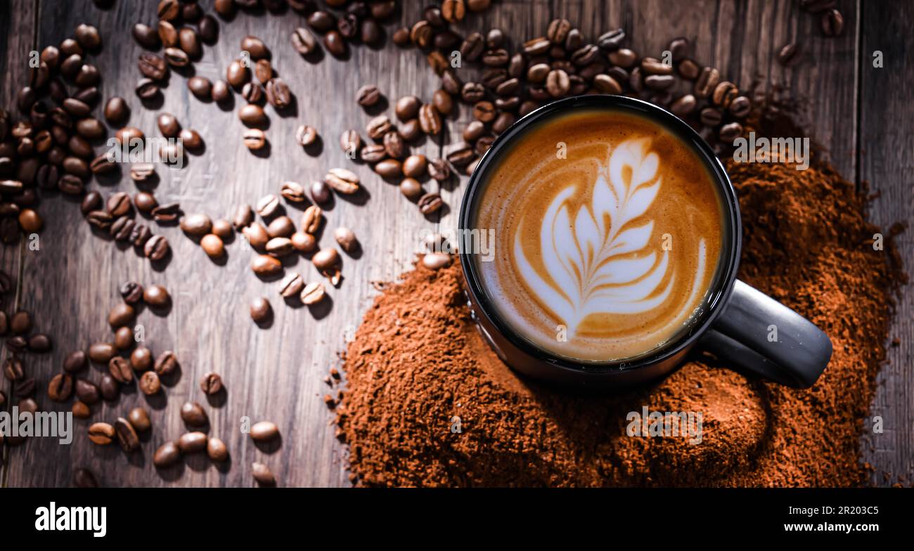 Composition avec une tasse de café Banque D'Images