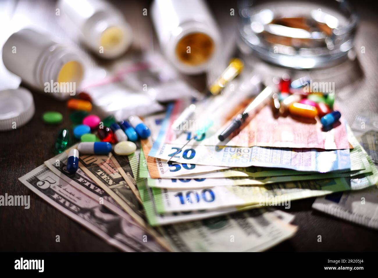 Substances addictives, y compris les cigarettes et les drogues Banque D'Images