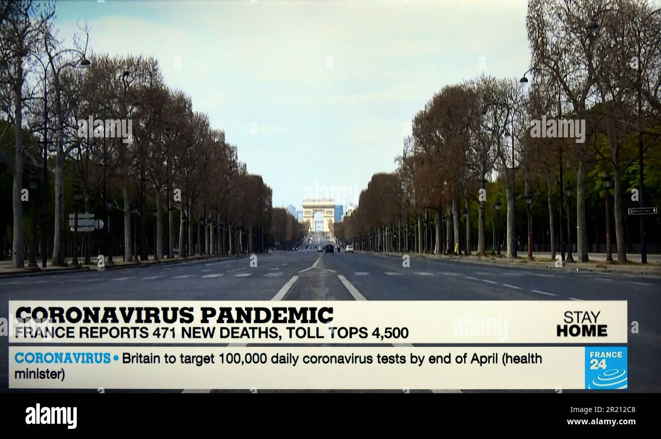 Un screengrab d'une émission de presse sur France 24 dans le contexte de la pandémie du coronavirus COVID-19. [Jeudi 02/04/2020]. Banque D'Images