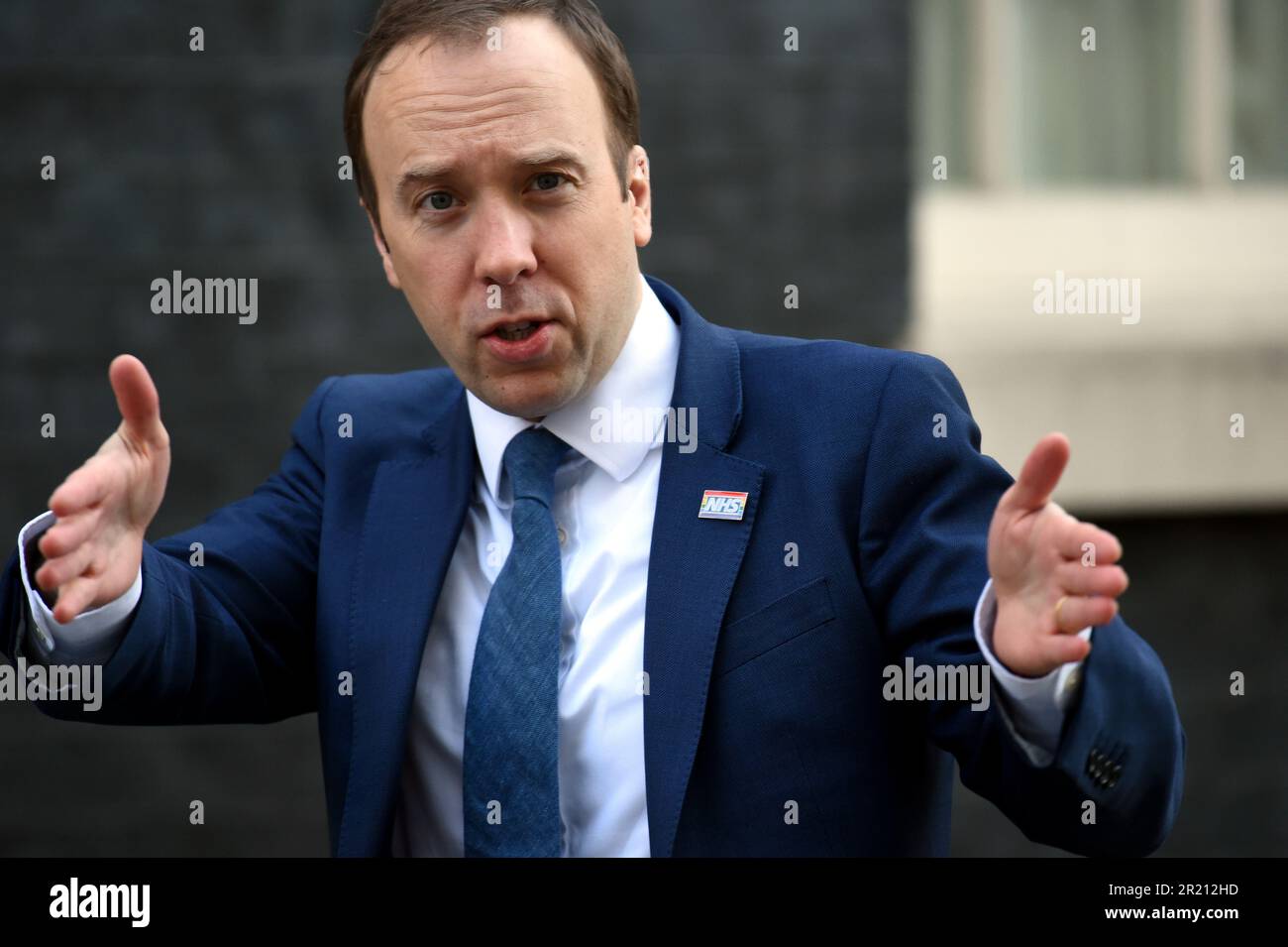 Photographie de Matt Hancock, secrétaire à la Santé et aux soins sociaux, à l'extérieur du numéro 10 Downing Street, Londres, avant une réunion d'urgence de la COBRA, à mesure que l'épidémie de coronavirus COVID-19 se développe. Banque D'Images