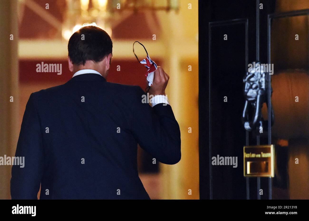 Matt Hancock, secrétaire à la Santé, arrive à Downing Street au milieu de la pandémie du coronavirus COVID-19, deux jours avant que l'histoire ne se soit rompue, car il avait enfreint les règles de la COVID et qu'il avait eu une liaison avec son aide Gina Coladengelo. Juin 2021. Banque D'Images