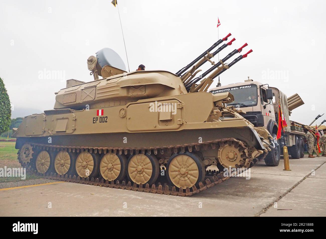 ZSU-23/4 système antiaérien blindé de fabrication russe Shilka-M présenté à l'édition 9th de l'exposition internationale des technologies de défense, SITDEF, 2023, au quartier général de l'armée péruvienne. L'événement se tient du 18 mai au 21th avec la présence de représentants de 28 pays Banque D'Images