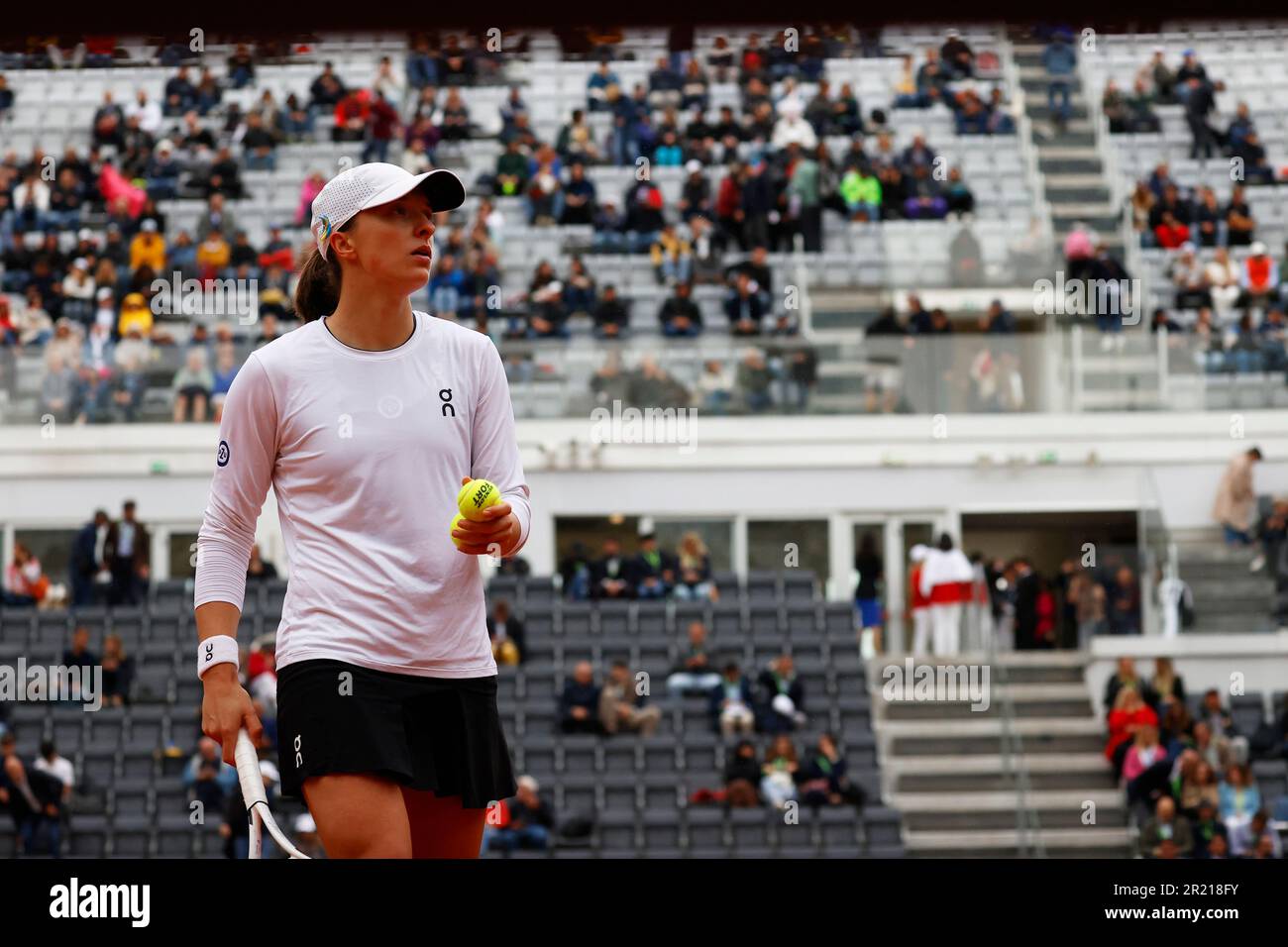 16th mai 2023; Foro Italico, Rome, Italie: ATP 1000 Masters Rome, jour 9; IGA Swkiatek (POL) contre DonnaVekic (CRO) Banque D'Images