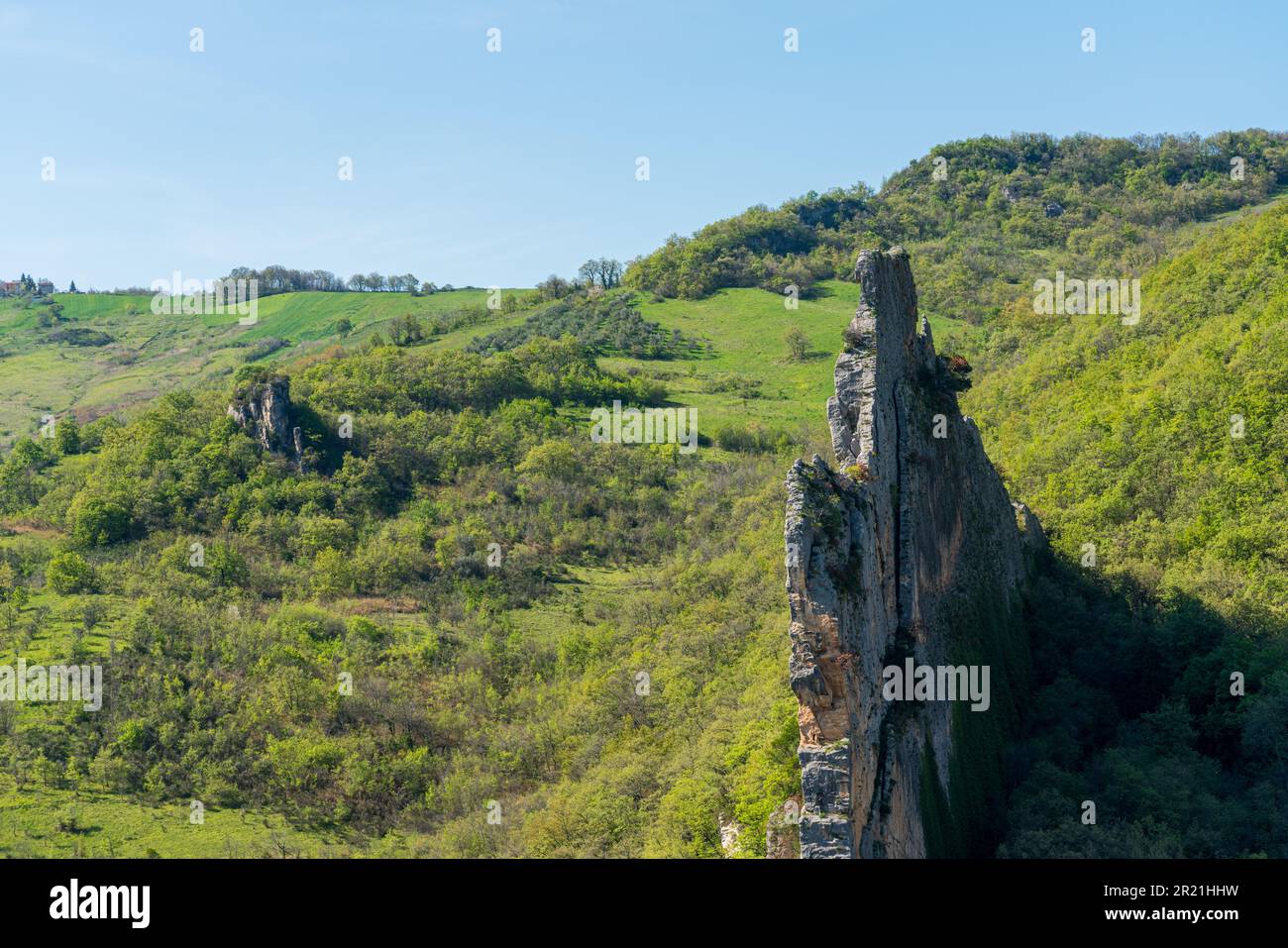 Formations rocheuses près de Pennadomo, beau village dans la province de Chieti, Abruzzo, centre de l'Italie. Banque D'Images