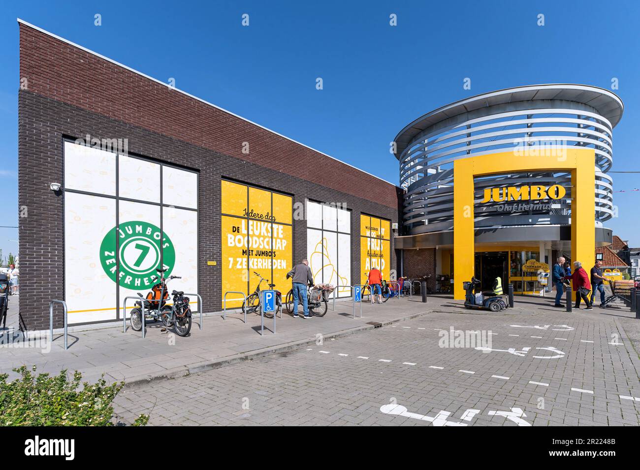 Supermarché Jumbo à Harlingen, pays-Bas. Jumbo est la deuxième plus grande  chaîne de supermarchés aux pays-Bas Photo Stock - Alamy