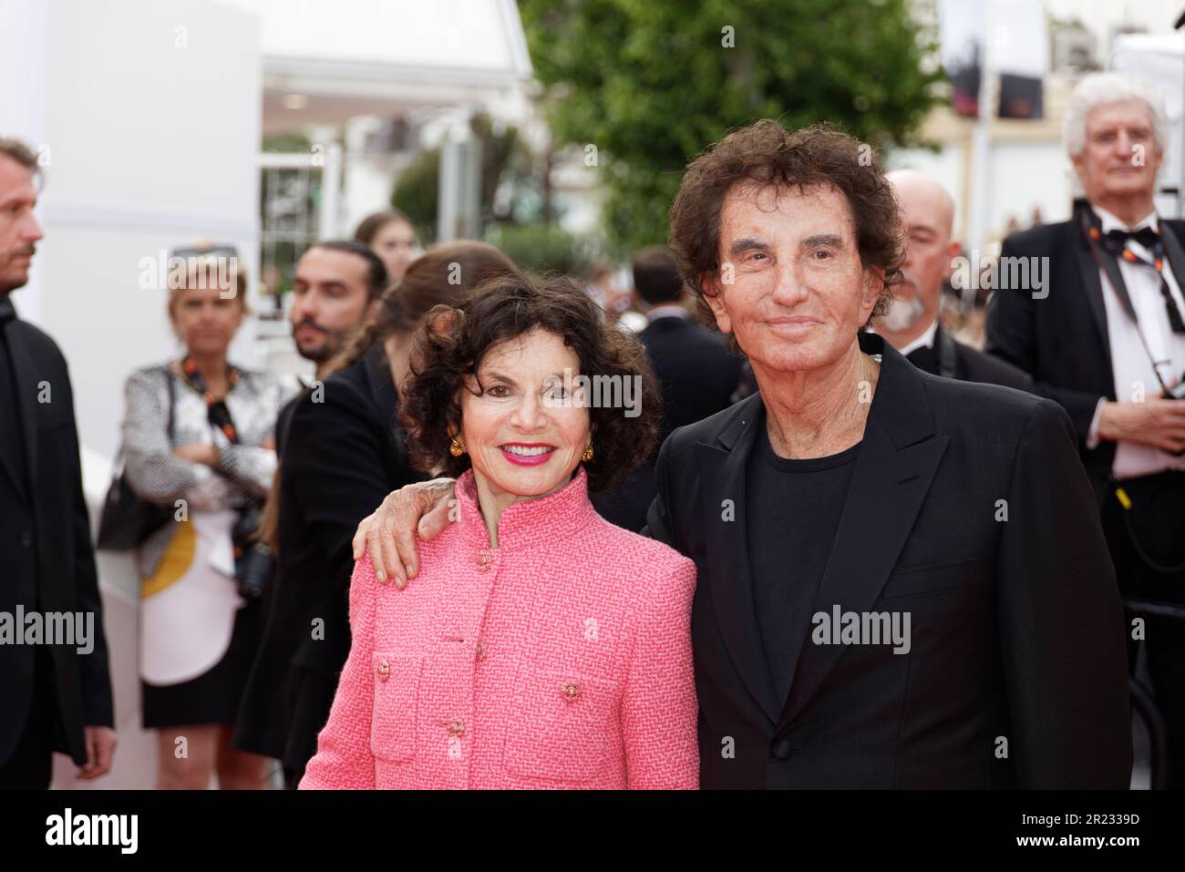 Cannes, France. 16th mai 2023. Monique Lang et Jack Lang marchent le  premier tapis rouge du