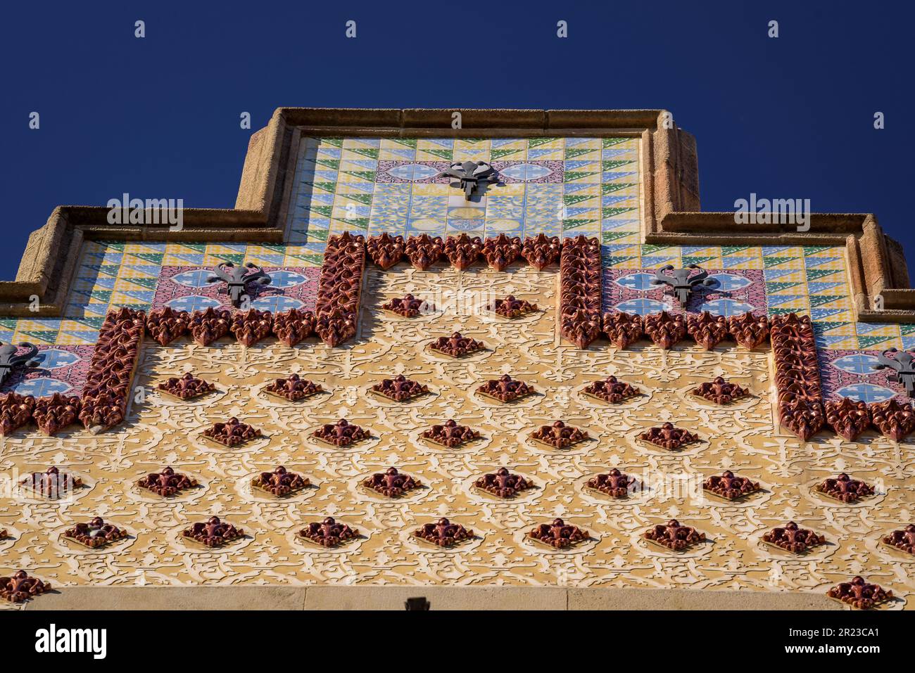 Détails de la façade de la maison Casa Amatller, un chef-d'œuvre de Josep Puig i Cadafalch dans l'avenue Passeig de Gracia. Barcelone, Catalogne, Espagne Banque D'Images
