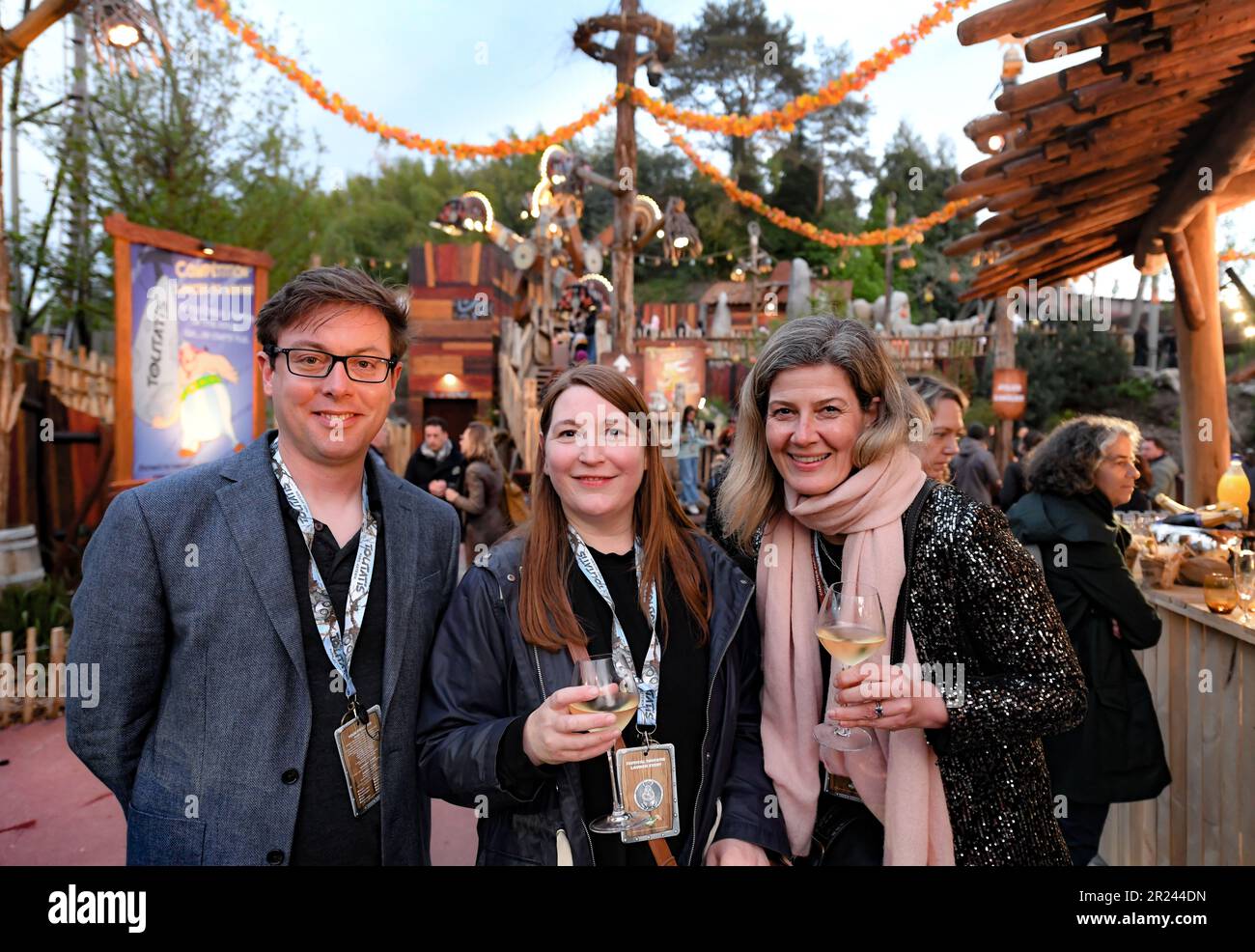 Fête de lancement pour la zone du Festival Toutatis et montagnes russes au Parc Astérix en France. Banque D'Images