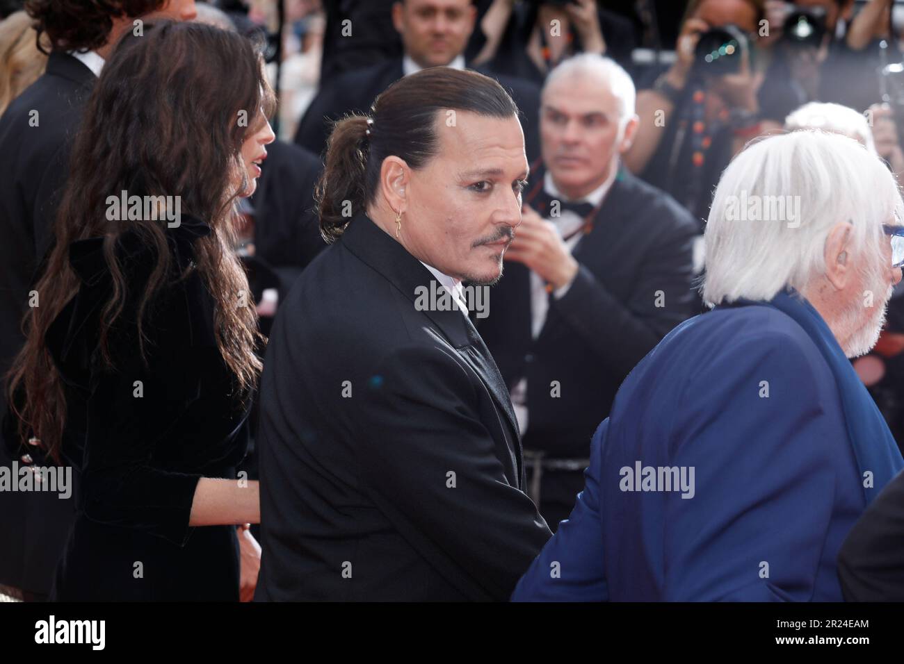 Johnny Depp assiste à la première et à la cérémonie d'ouverture de 'Jeanne du Barry' lors du Festival annuel du film de Cannes 76th sur 16 mai 2023 à Cannes, France. Crédit : DGP/imageSPACE/MediaPunch Banque D'Images