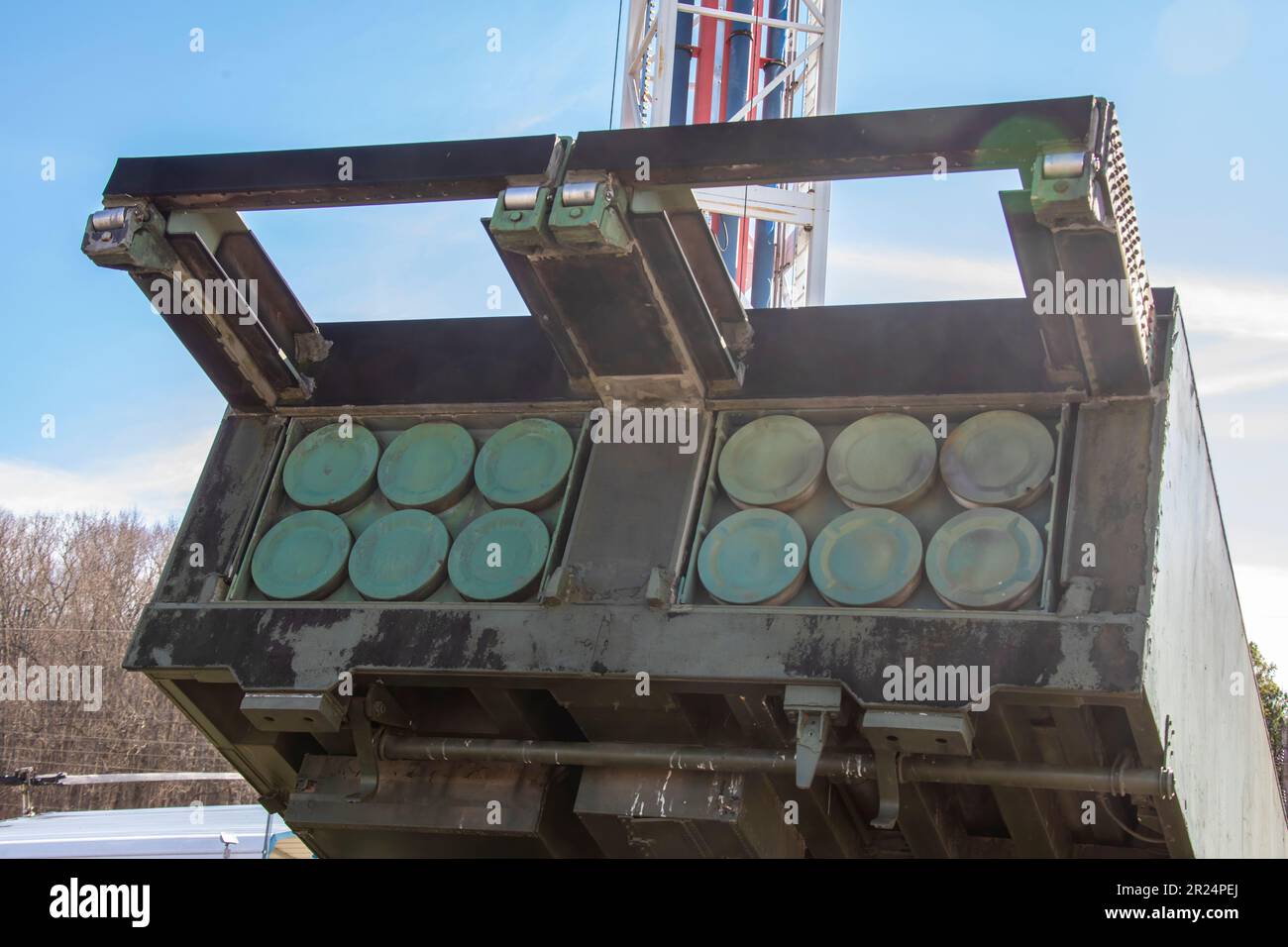 Huntsville USA 10th Fév 2023: M270 lancement multiple Rocket System (M270 MLRS) aux États-Unis Space Rocket Center. Un blindé développé par les Américains Banque D'Images