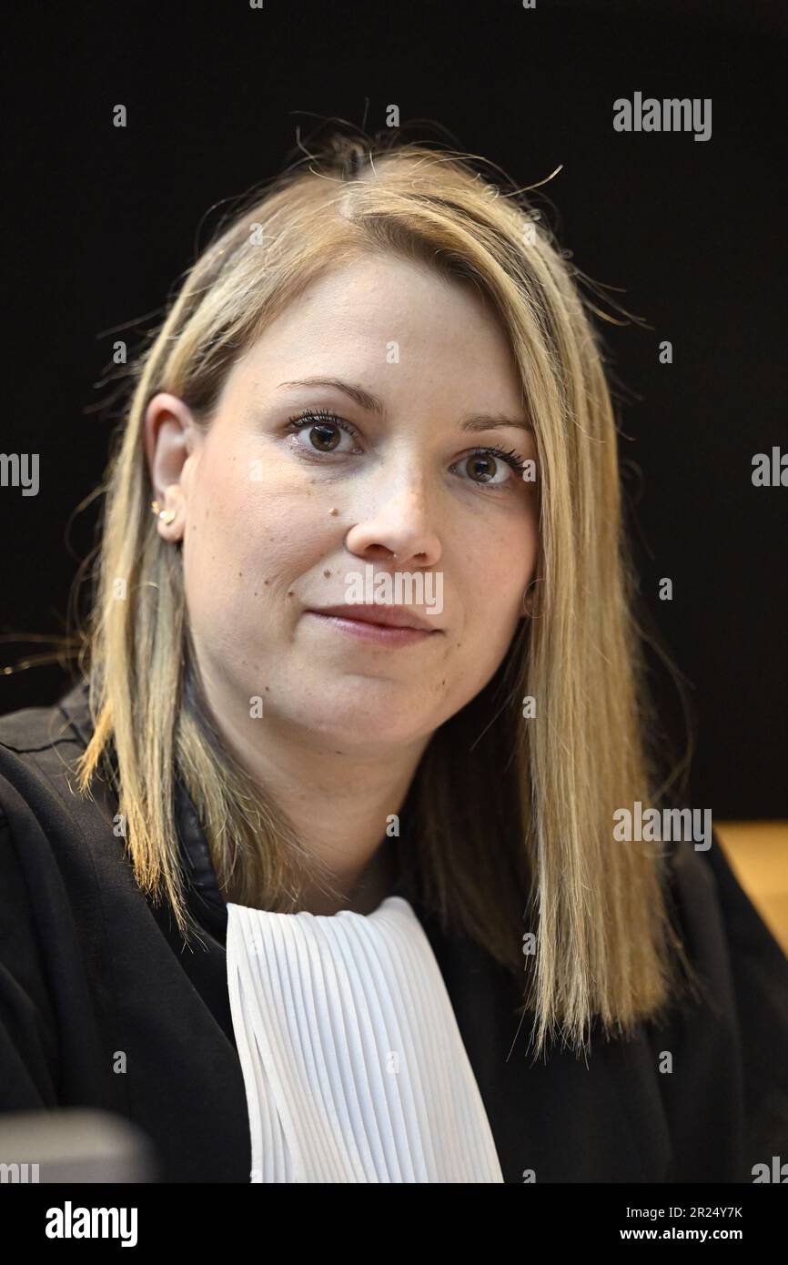 Mons, Belgique. 17th mai 2023. L'avocat Ambre Biefnot photographié pendant la session de constitution du jury lors du procès assizes de Johnny Vanhoutte et Claudy Putman, pour plusieurs vols avec violence, avec plusieurs circonstances aggravantes, y compris celle du meurtre, devant le tribunal d'assises de la province de Hainaut à Mons le mercredi 17 mai 2023. Le 18 juin 2020, peu avant 8pm, Gregory Doucet (46 ans) a été abattu dans la poitrine dans une maison de la rue du Bas-quartier, au centre de Tournai BELGA PHOTO JOHN THYS crédit: Belga News Agency/Alay Live News Banque D'Images