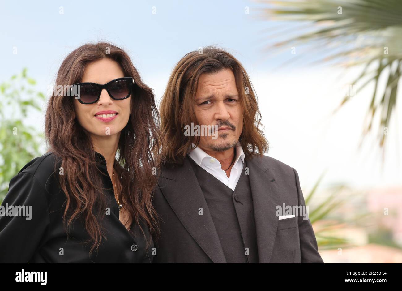 Cannes, France, 17th mai 2023. Directeur Maïwenn et Johnny Depp à l'appel photo pour le film Jeanne du Barry au Festival de Cannes 76th. Crédit photo: Doreen Kennedy / Alamy Live News. Banque D'Images