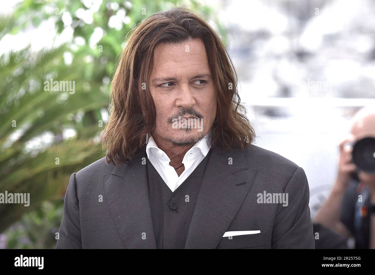 Cannes, France. 17th mai 2023. CANNES, FRANCE - 17 MAI : Johnny Depp participe à la photocall 'Jeanne du Barry' lors du festival annuel du film de Cannes 76th au Palais des Festivals sur 17 mai 2023 à Cannes, France. Credit: dpa/Alay Live News Banque D'Images