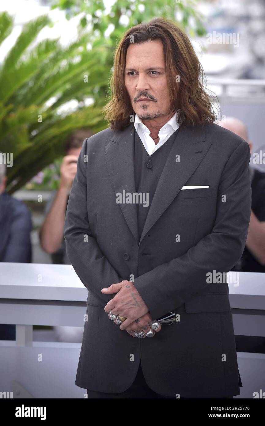 Cannes, France. 17th mai 2023. CANNES, FRANCE - 17 MAI : Johnny Depp participe à la photocall 'Jeanne du Barry' lors du festival annuel du film de Cannes 76th au Palais des Festivals sur 17 mai 2023 à Cannes, France. Credit: dpa/Alay Live News Banque D'Images