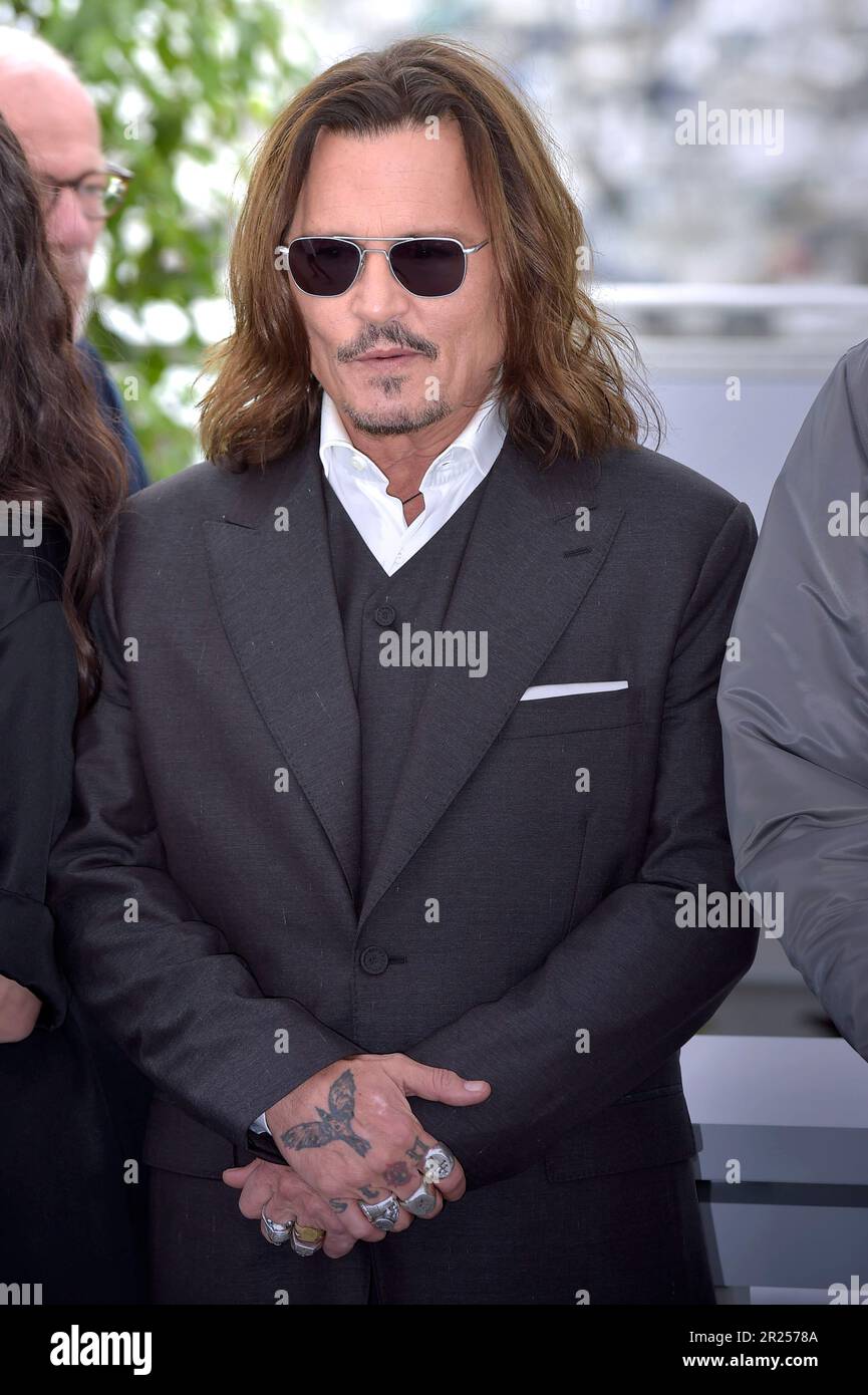 Cannes, France. 17th mai 2023. CANNES, FRANCE - 17 MAI : Johnny Depp participe à la photocall 'Jeanne du Barry' lors du festival annuel du film de Cannes 76th au Palais des Festivals sur 17 mai 2023 à Cannes, France. Credit: dpa/Alay Live News Banque D'Images