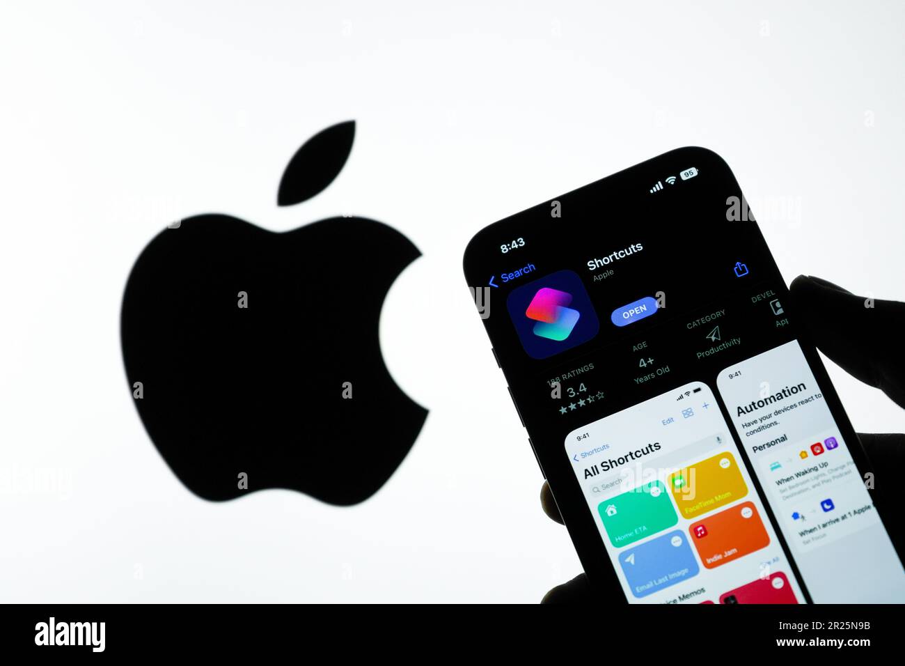 Assam, inde - 30 mars 2021 : logo raccourcis sur l'image de stock de l'écran du téléphone. Banque D'Images