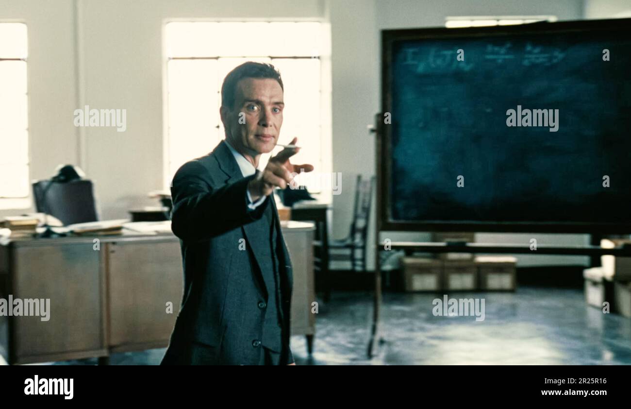 ÉTATS-UNIS. Cillian Murphy dans une scène du (C)Universal Pictures nouveau film: Oppenheimer (2023) . Parcelle: L'histoire du scientifique américain J. Robert Oppenheimer et son rôle dans le développement de la bombe atomique. REF: LMK110-J9914-170523 fourni par LMKMEDIA. Éditorial uniquement. Landmark Media n'est pas le propriétaire des droits d'auteur de ces images de films ou de téléviseurs, mais fournit un service uniquement pour les médias reconnus. pictures@lmkmedia.com Banque D'Images