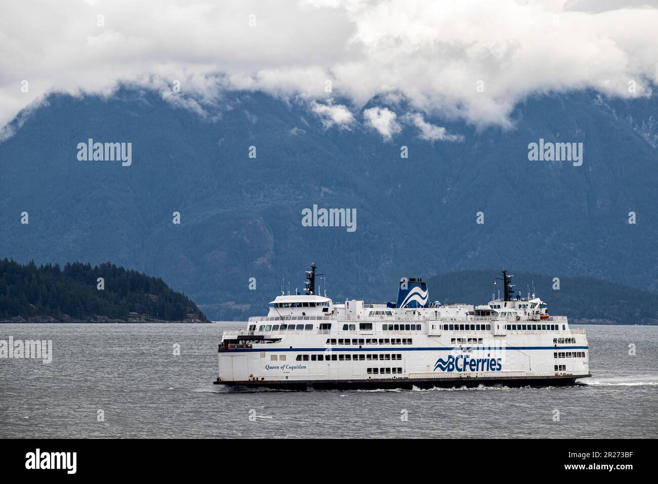 Georgia Strait depuis BC Ferry allant de Langdale à Horseshoe Bay, Sunshine Coast, Colombie-Britannique, Canada Banque D'Images