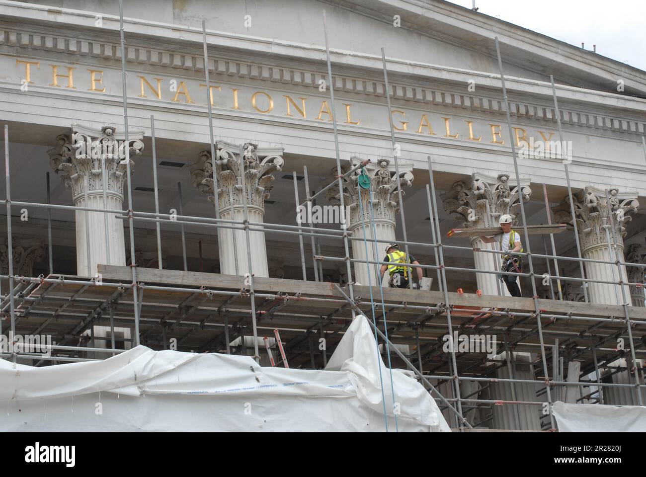Londres, Royaume-Uni, 17 mai 2023 la Galerie nationale de Trafalgar Square subit une transformation majeure avant les célébrations du bicentenaire en 2024. Banque D'Images