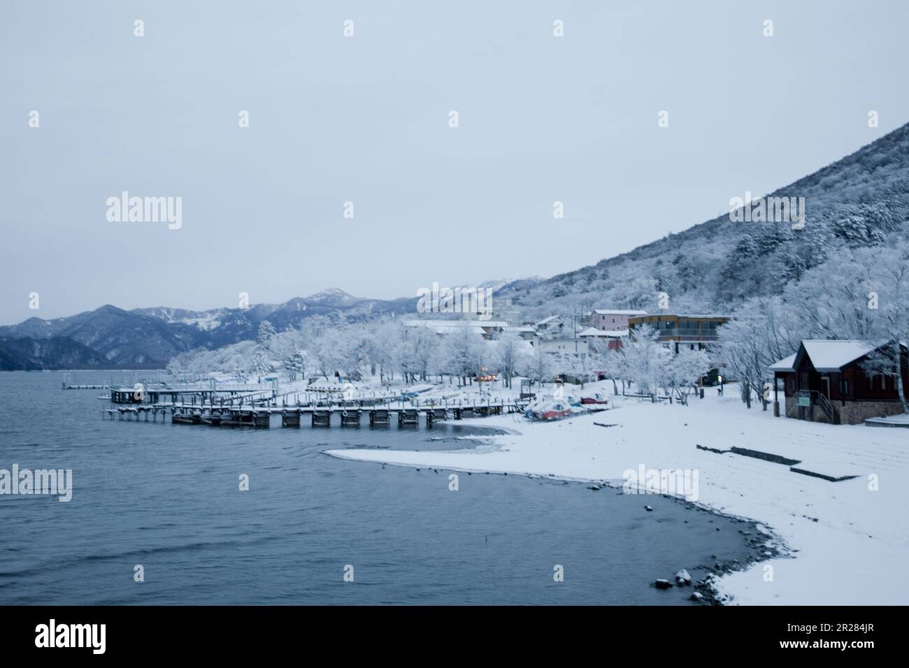 Lac Chuzenji en hiver Banque D'Images