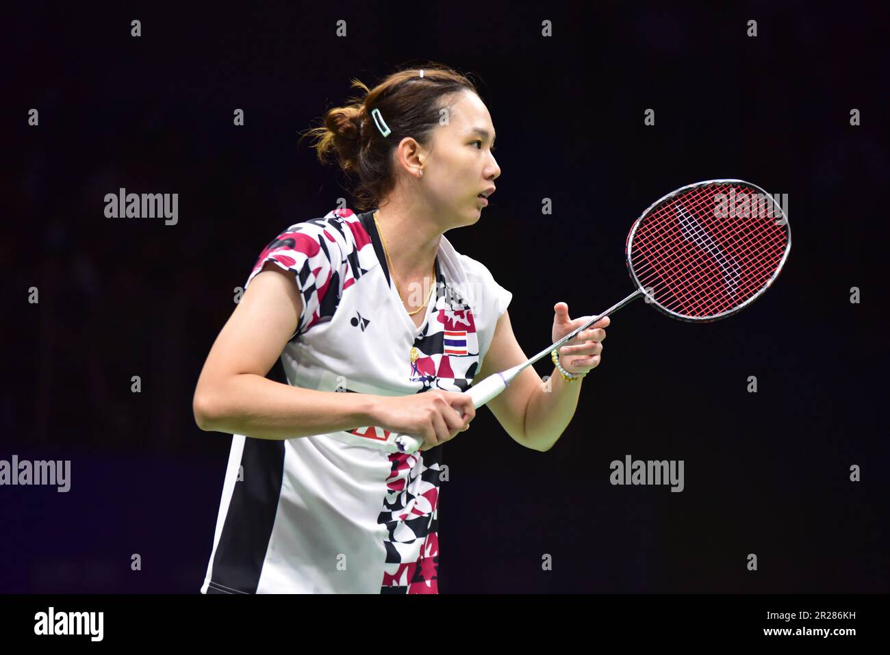 SUZHOU, CHINE - le 18 MAI 2023 - PORNPAWEE CHOCHUWONG, de Thaïlande, participe aux finales de la COUPE TotalEnergies BWF SUDIRMAN 2023 entre l'Indonésie et Thail Banque D'Images