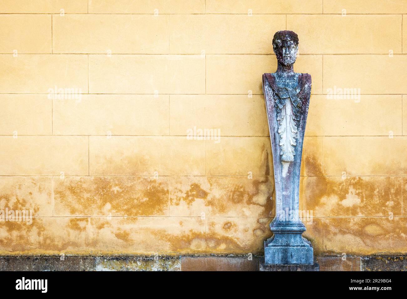 Statues à Stowe House dans Stowe Gardens Buckingham Royaume-Uni. Banque D'Images