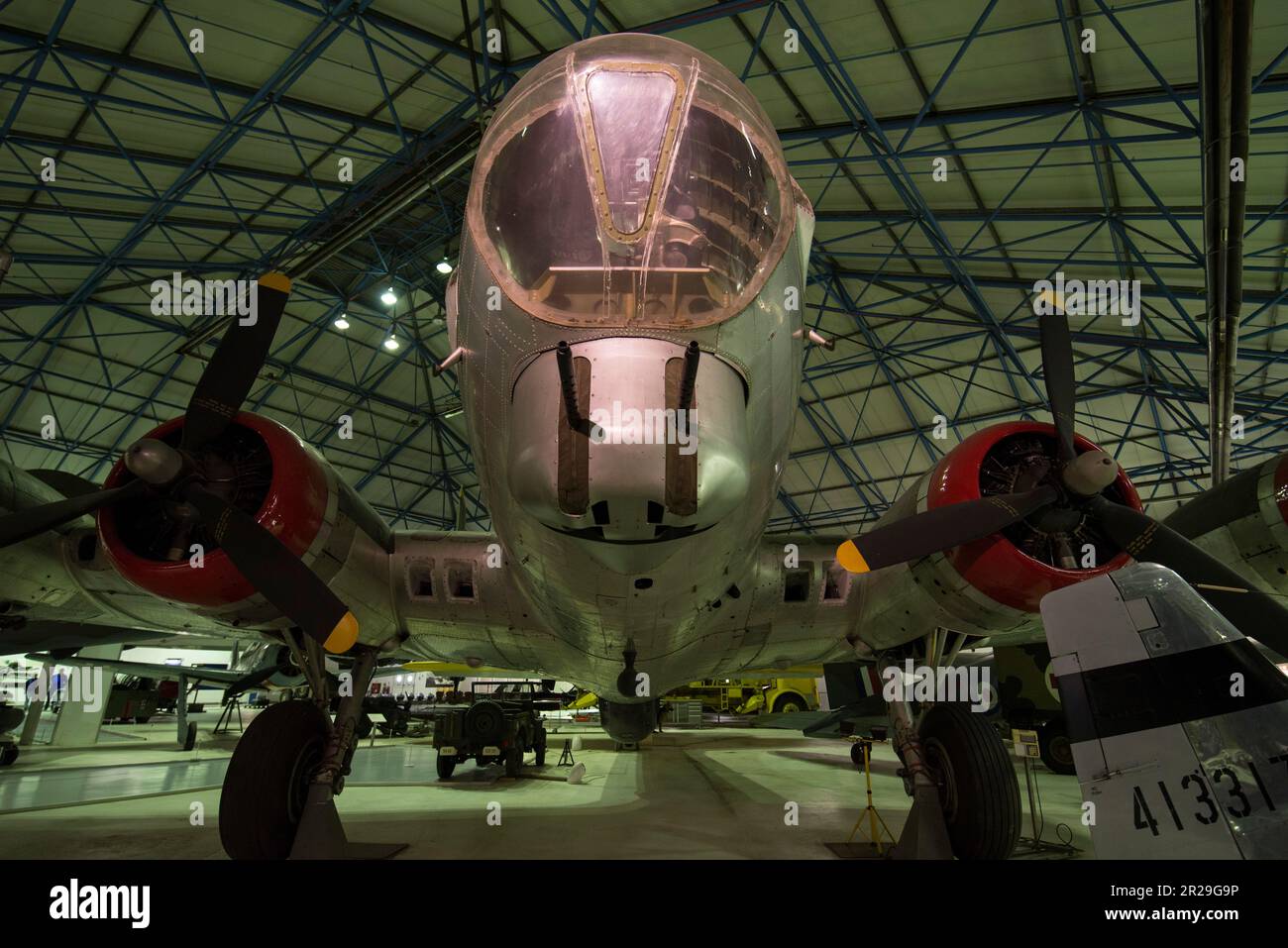 Boeing b17g flying fortress Banque de photographies et d’images à haute ...