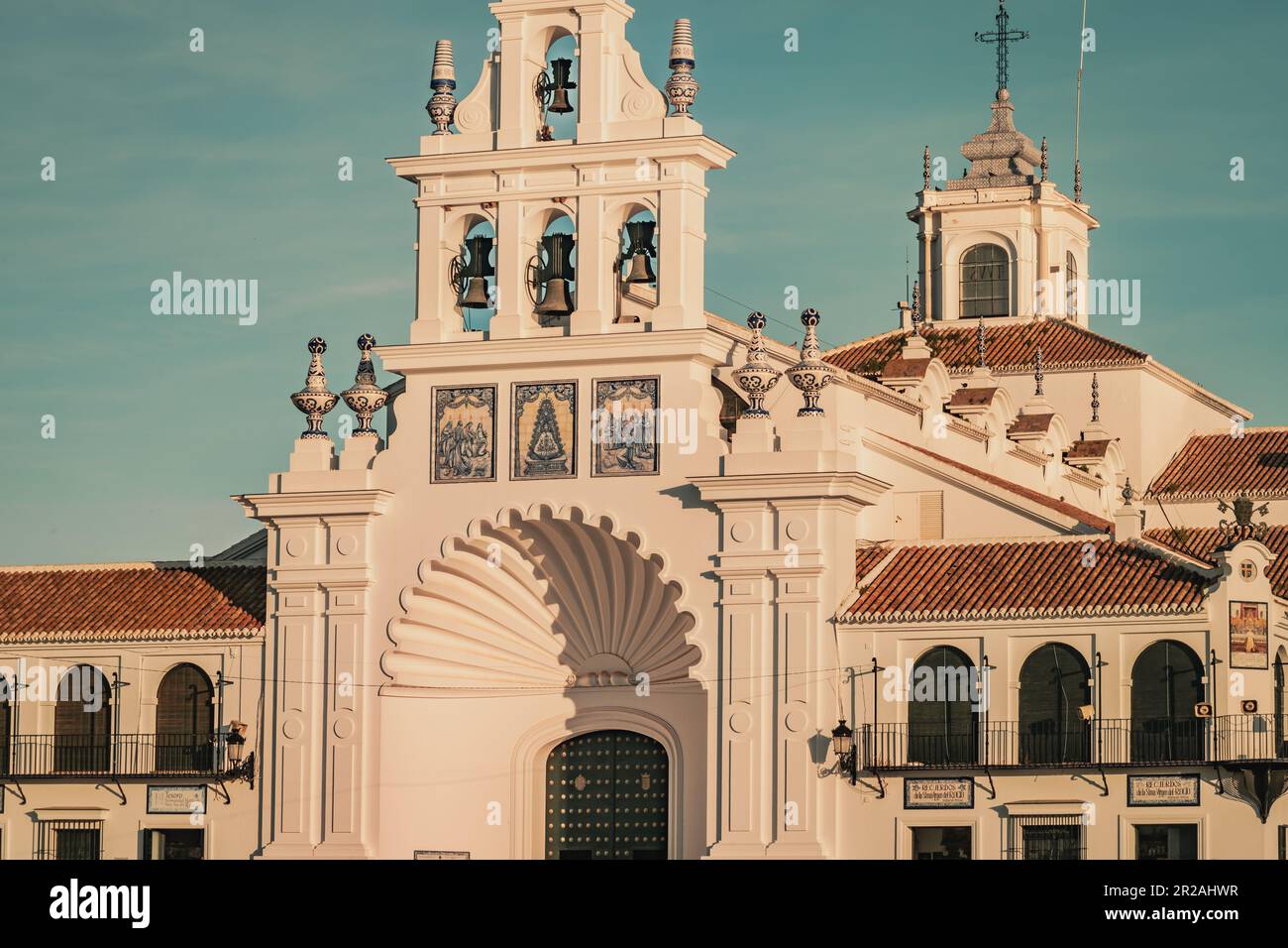 Sanctuaire de l'Ermita del Rocío un des plus importants lieux de pèlerinage religieux en Espagne Banque D'Images