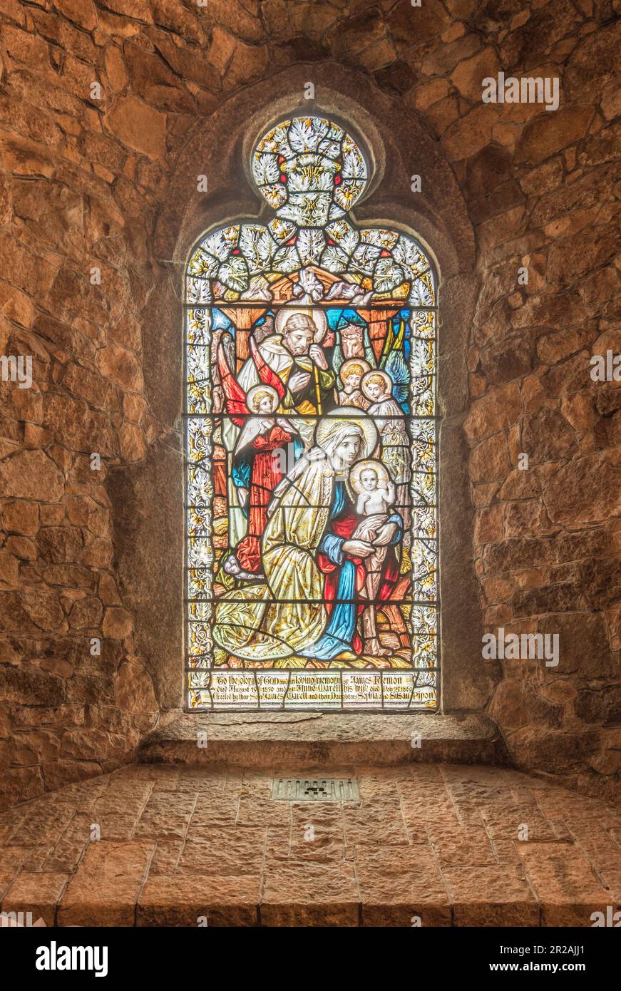 Vitraux dans l'église paroissiale 13th c de Saint Brelade, jersey, îles Anglo-Normandes Banque D'Images