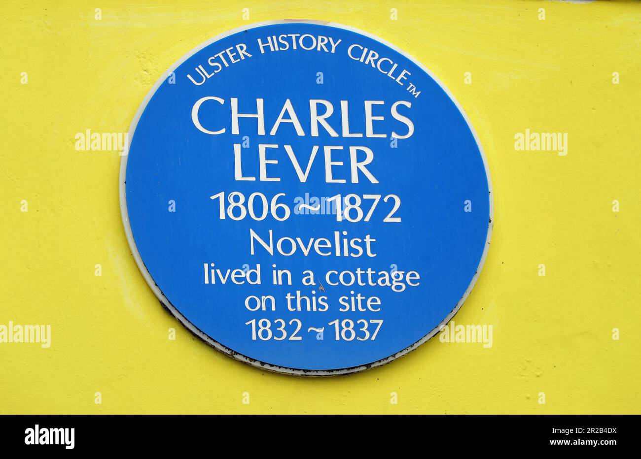 Plaque bleue de Charles lever à Portstewart en Irlande du Nord Banque D'Images