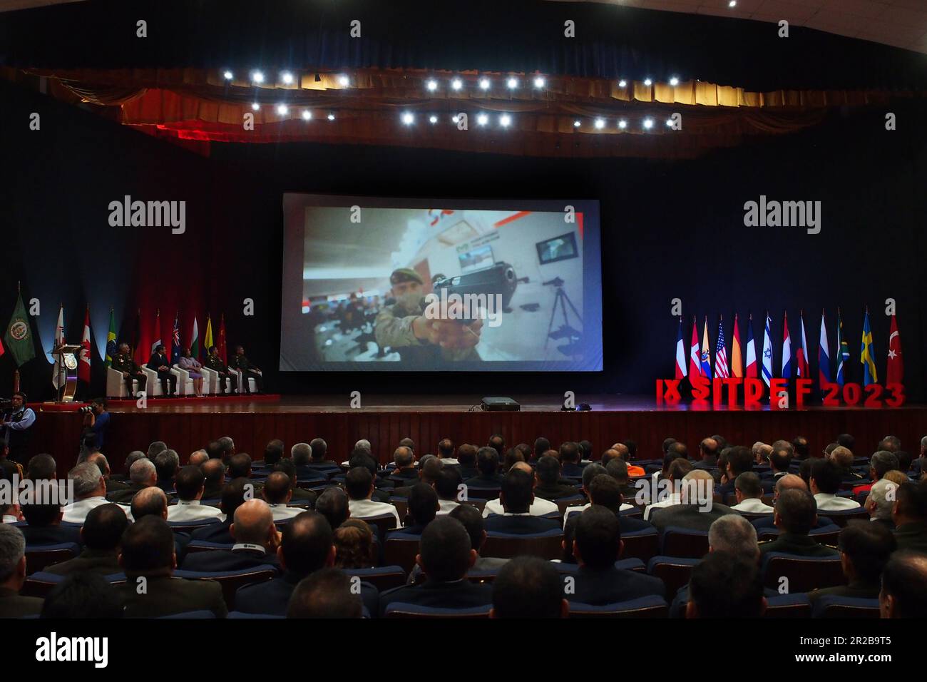 Cérémonie d'ouverture de l'édition 9th de l'exposition internationale sur les technologies de défense, SITDEF, 2023, au siège de l'armée péruvienne. L'événement se tient du 18 mai au 21th avec la présence de représentants de 28 pays Banque D'Images