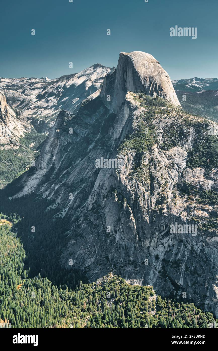 Half Dome et Tenaya Canyon dans le parc national de Yosemite, Californie, États-Unis Banque D'Images