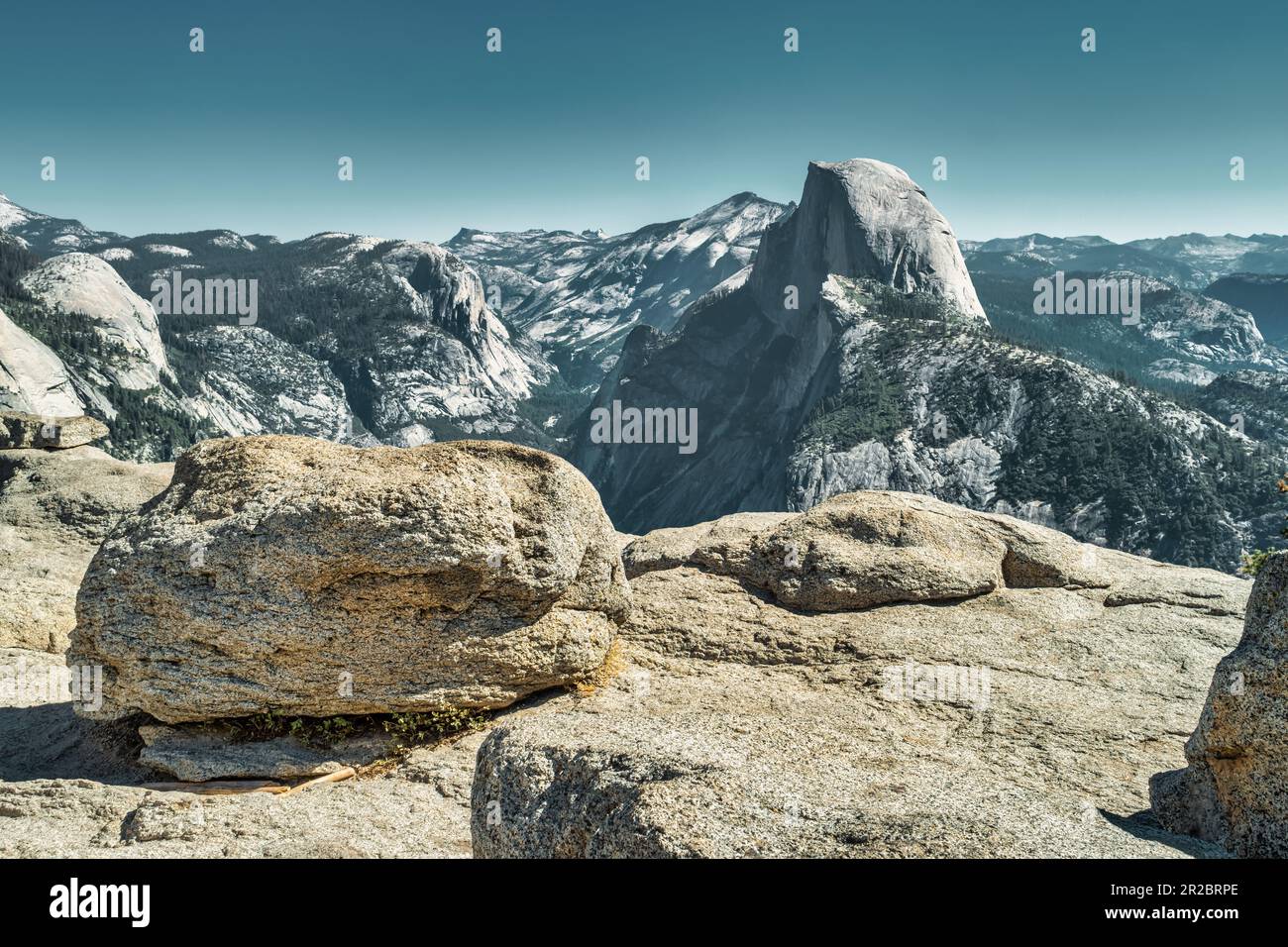 Vue depuis Glacier point dans le parc national de Yosemite, Californie, États-Unis Banque D'Images