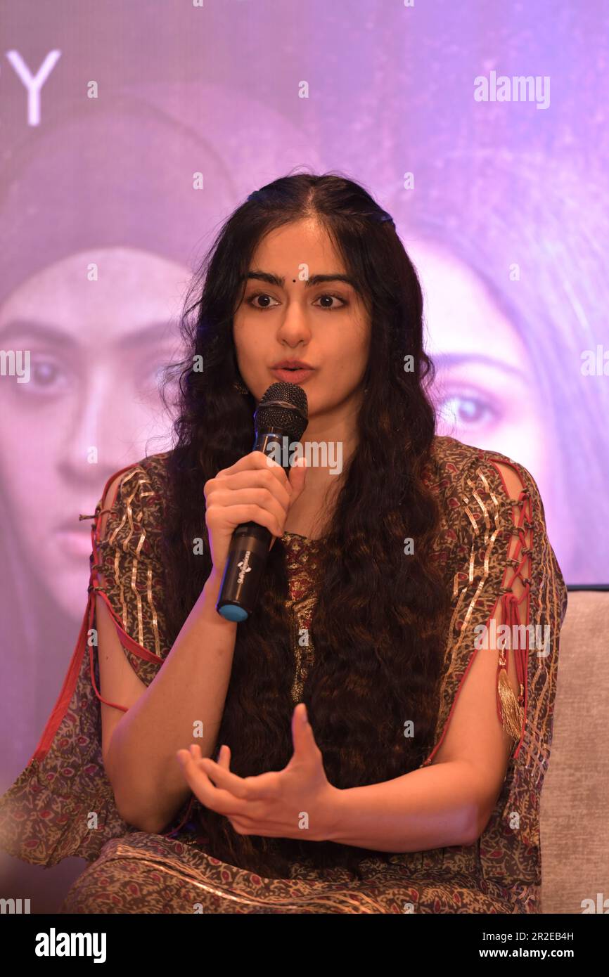 Kolkata, Inde. 19th mai 2023. L'actrice indienne Adah Sharma parle dans une conférence de presse de son film "l'histoire de Kerala" à Kolkata un jour après que la Cour suprême a levée toute l'interdiction sur le film. Crédit : SOPA Images Limited/Alamy Live News Banque D'Images
