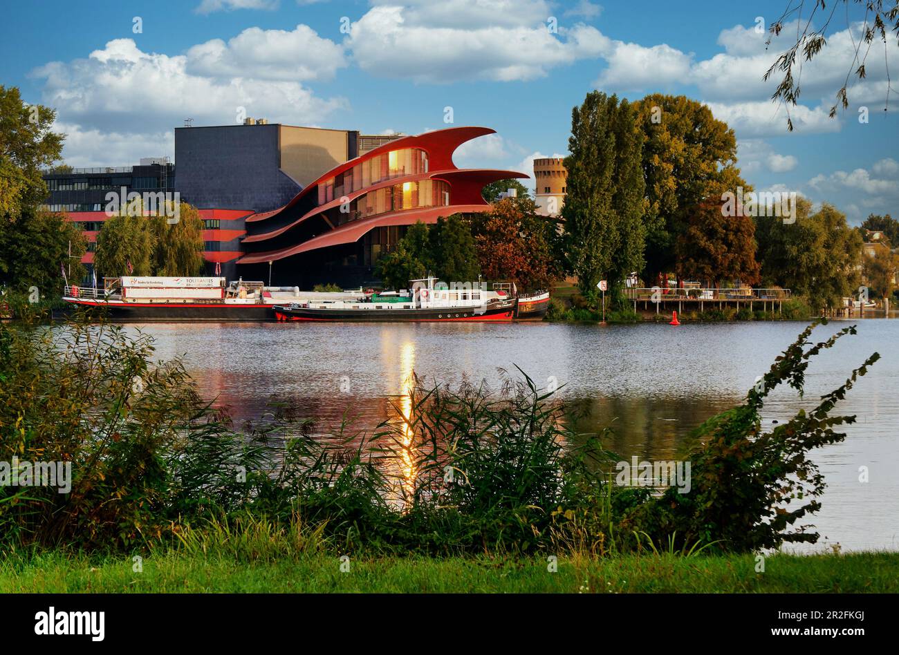 Tiefer See, Havel, Hans Otto Theather, site culturel de Schiffbauergasse, Potsdam, Etat de Brandebourg, Allemagne Banque D'Images