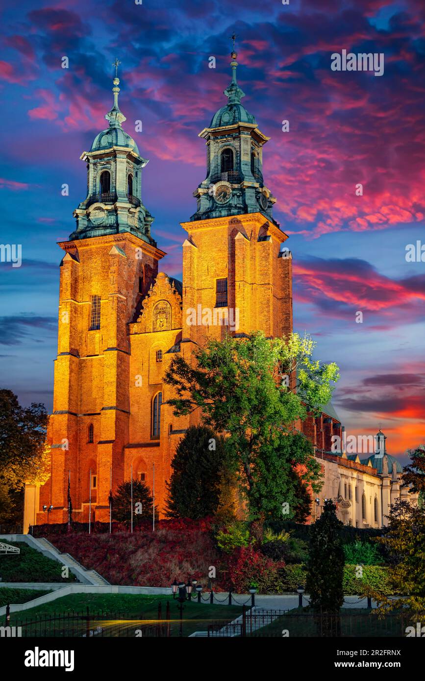 La cathédrale royale de Gniezno, Grande Pologne, Pologne Banque D'Images