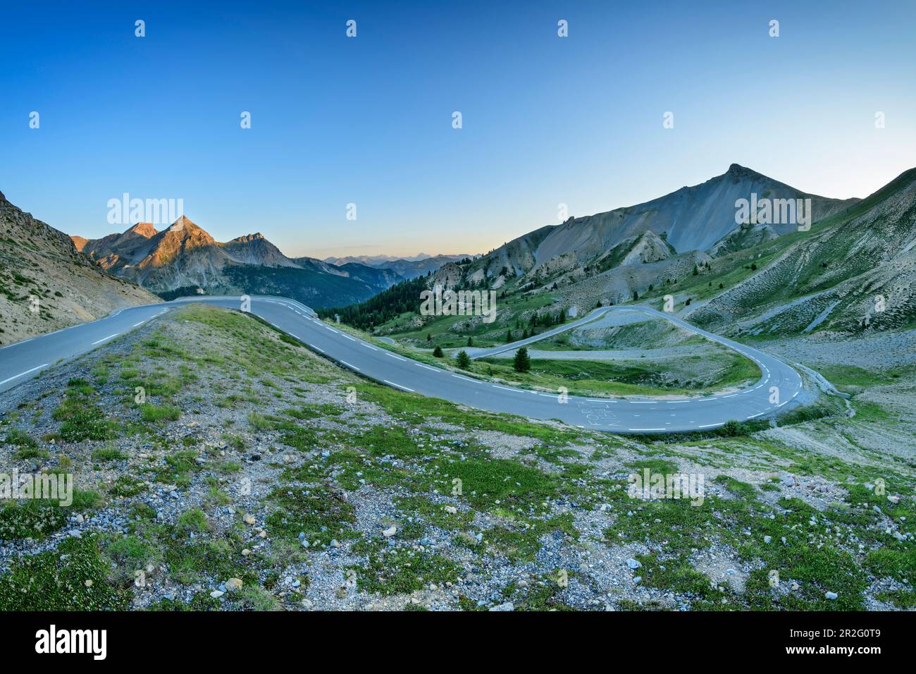 Passez la route du Col d´Izoard, Alpes cottiennes, Hautes-Alpes, France Banque D'Images