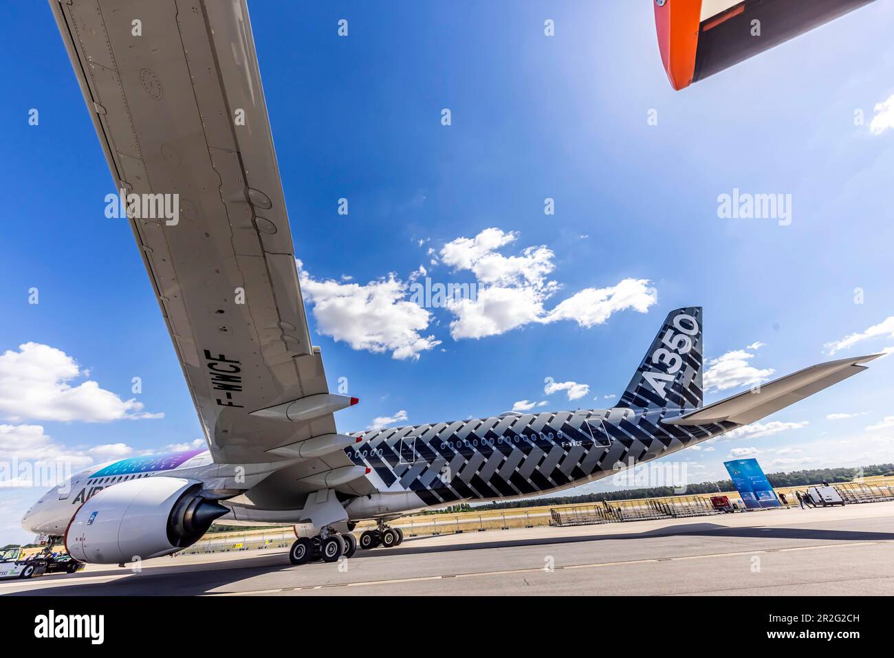 AIRBUS INDUSTRIE, AIRBUS A350-900 sur l'aéroport tarmac, ILA Berlin Air Show, Berlin International Aerospace Exhibition, Schoenefeld, Brandebourg Banque D'Images