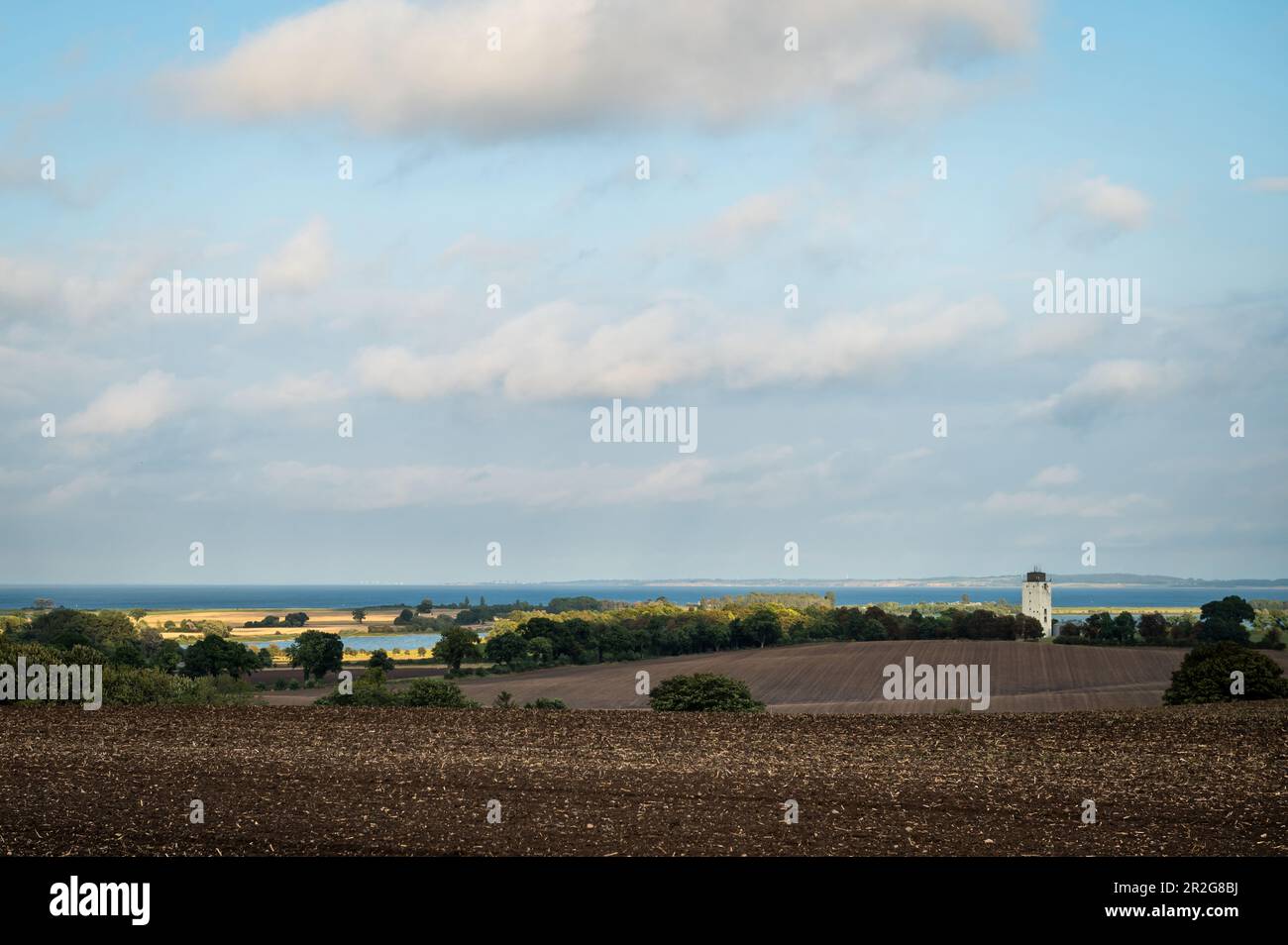 Vue de la tour d'observation sur le Hessenstein près de Gut Panker à la mer Baltique, Pilsberg, Panker, Lütjenburg, quartier Plön, Hohwachter Bucht, P. Banque D'Images