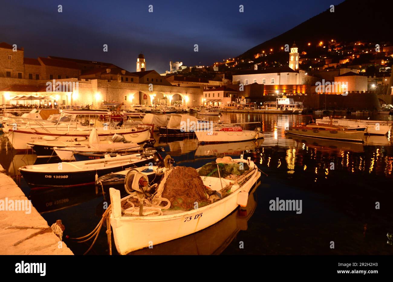 Au Vieux Port de Dubrovnik, Dalmatie du Sud, Côte Adriatique croate, Croatie Banque D'Images