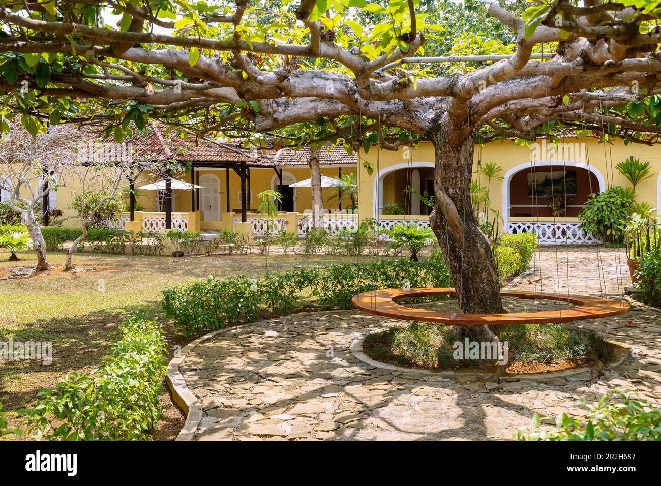 Manoir historique, restaurant et jardin de l'hôtel Roça Belo Monte sur l'île de Principé en Afrique de l'Ouest Banque D'Images