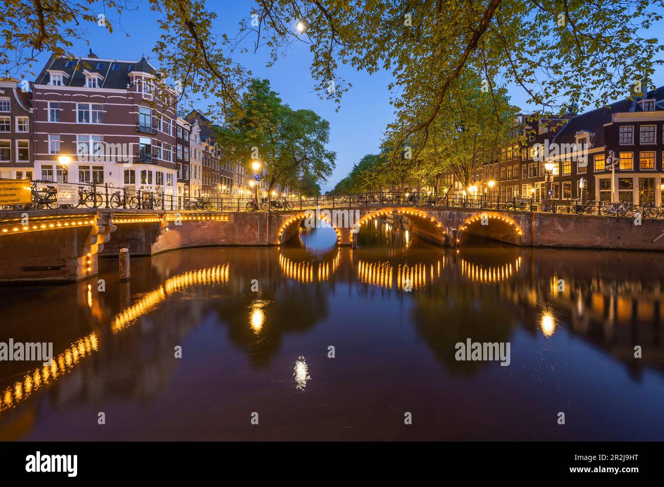 Keizersgracht au crépuscule, Amsterdam, Benelux, Benelux, Hollande du Nord, Noord-Hollande, pays-Bas Banque D'Images