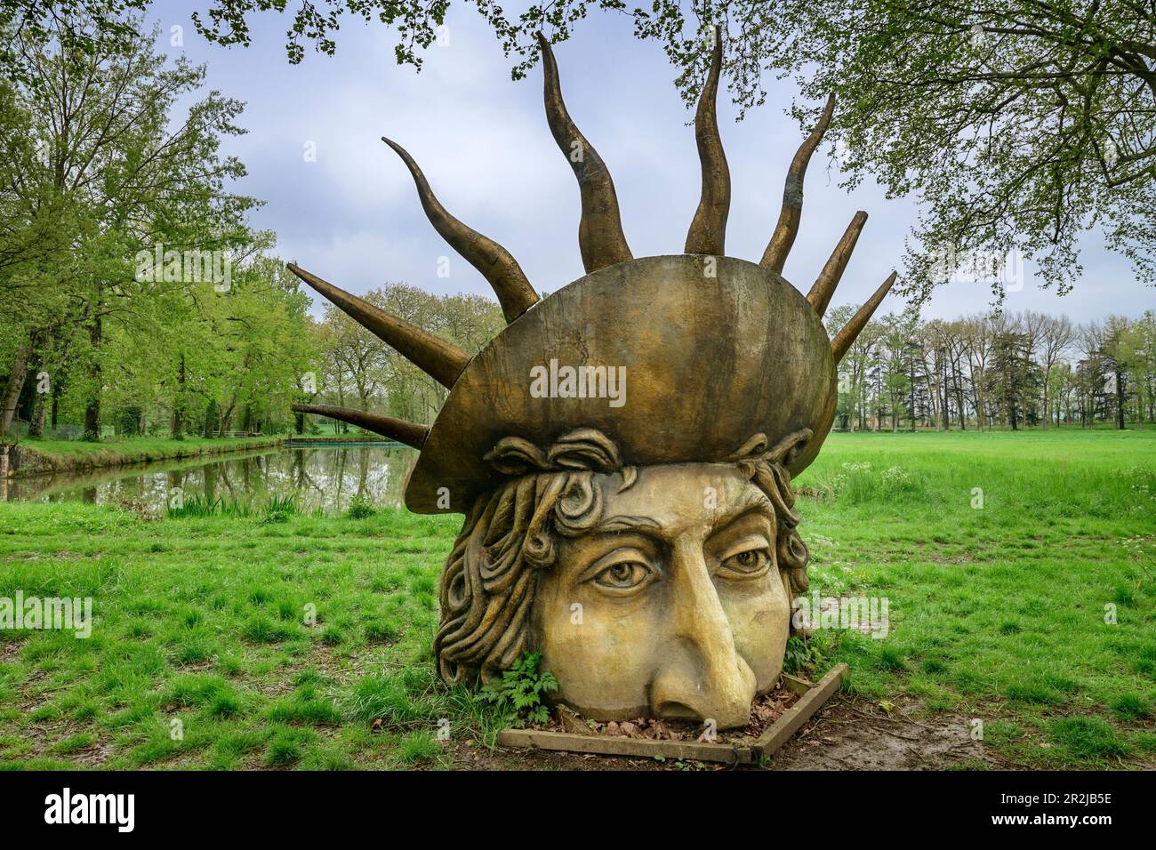Sculpture Soleil Roi, à Naurouze, Canal du midi, Canal du midi classé au patrimoine mondial de l'UNESCO, Occitania, France Banque D'Images