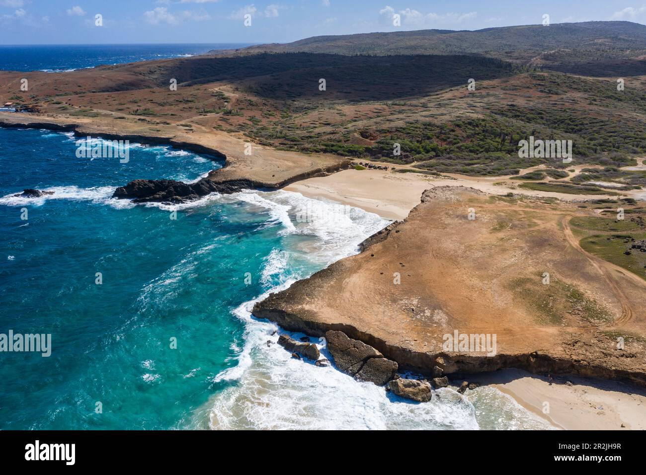 Vue aérienne de la côte atlantique avec la plage dos Playas, Paradera, Aruba, les Caraïbes néerlandaises, les Caraïbes Banque D'Images
