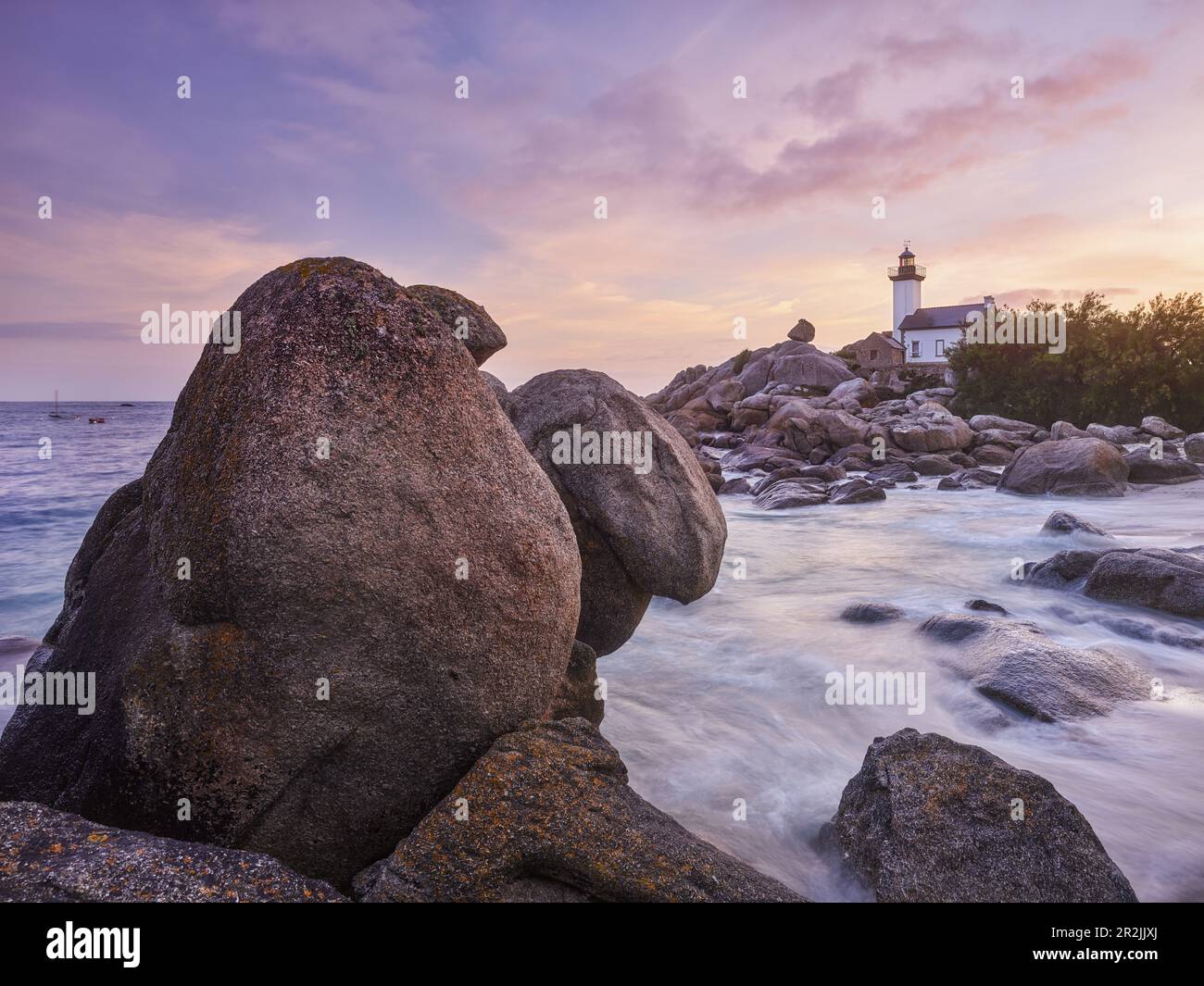 Phare de Pontusval, Bretagne, France Banque D'Images