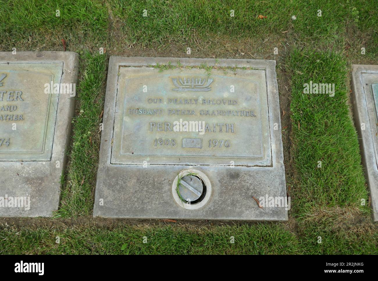 Los Angeles, Californie, États-Unis 18th mai 2023 le musicien Percy Faith tombe dans le jardin des souvenirs, Cour d'honneur au Hillside Memorial Park on 18 mai 2023 à Culver City, Los Angeles, Californie, États-Unis. Photo par Barry King/Alay stock photo Banque D'Images