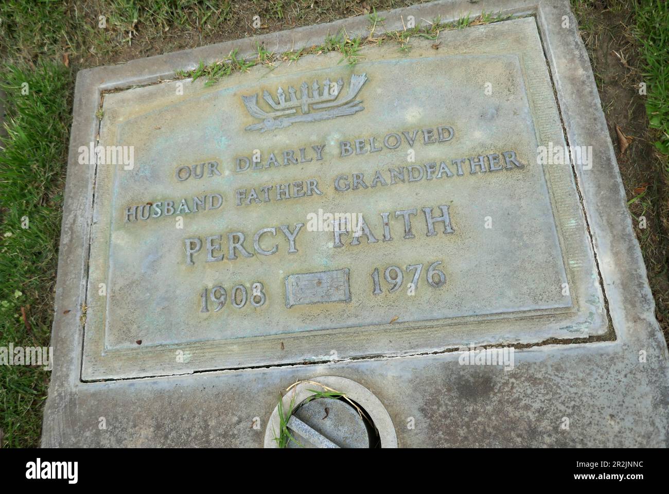 Los Angeles, Californie, États-Unis 18th mai 2023 le musicien Percy Faith tombe dans le jardin des souvenirs, Cour d'honneur au Hillside Memorial Park on 18 mai 2023 à Culver City, Los Angeles, Californie, États-Unis. Photo par Barry King/Alay stock photo Banque D'Images