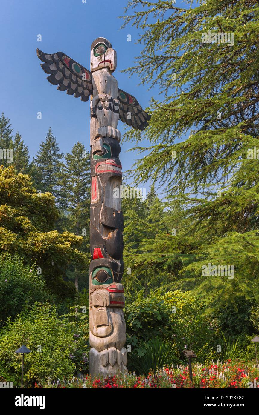 Victoria, les jardins Butchart, Totem Pole Banque D'Images Victoria, les jardins Butchart, Totem Pole Banque D'Images
